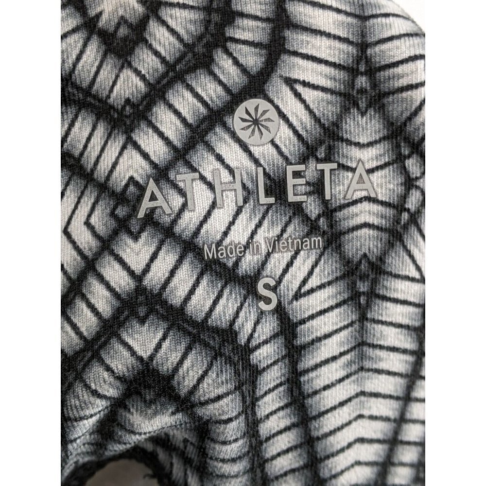 Athleta Capri Leggings Sz Small Geometric Print Chaturanga Yoga Black Gray - Picture 3 of 8